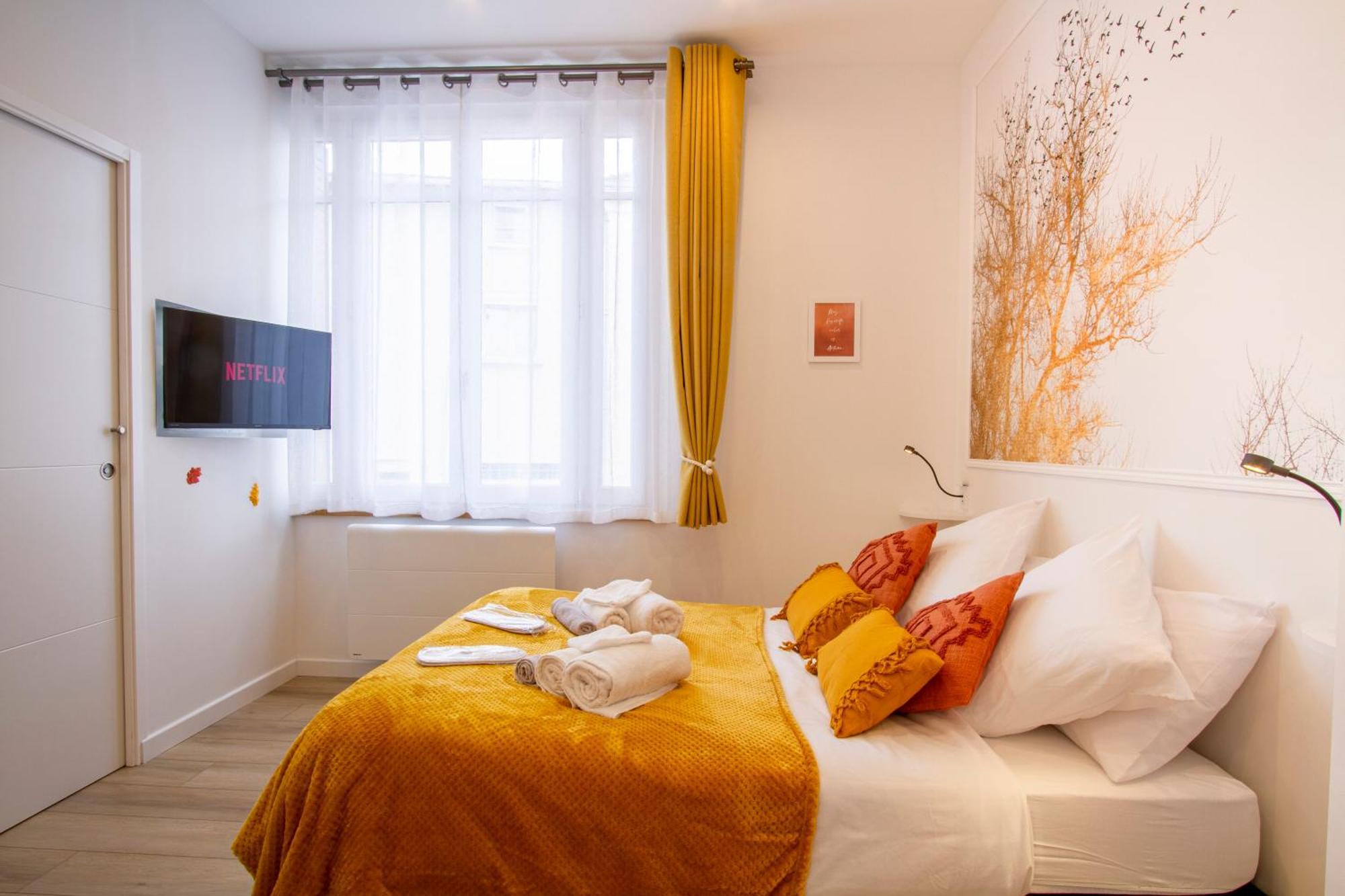 Promenade D'Automne - Netflix & Wifi - Climatisation- Parking Gratuit - Check-In 24H24 - Emplacement Velos - Goodmarning Châlons-en-Champagne Exteriör bild